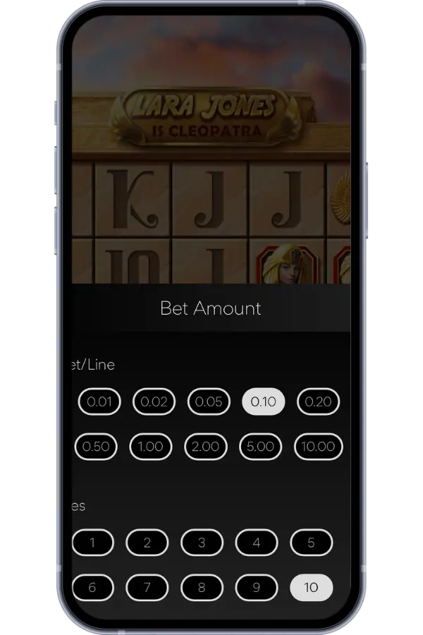 Lara Jones is Cleopatra free spins round with expanding symbols feature